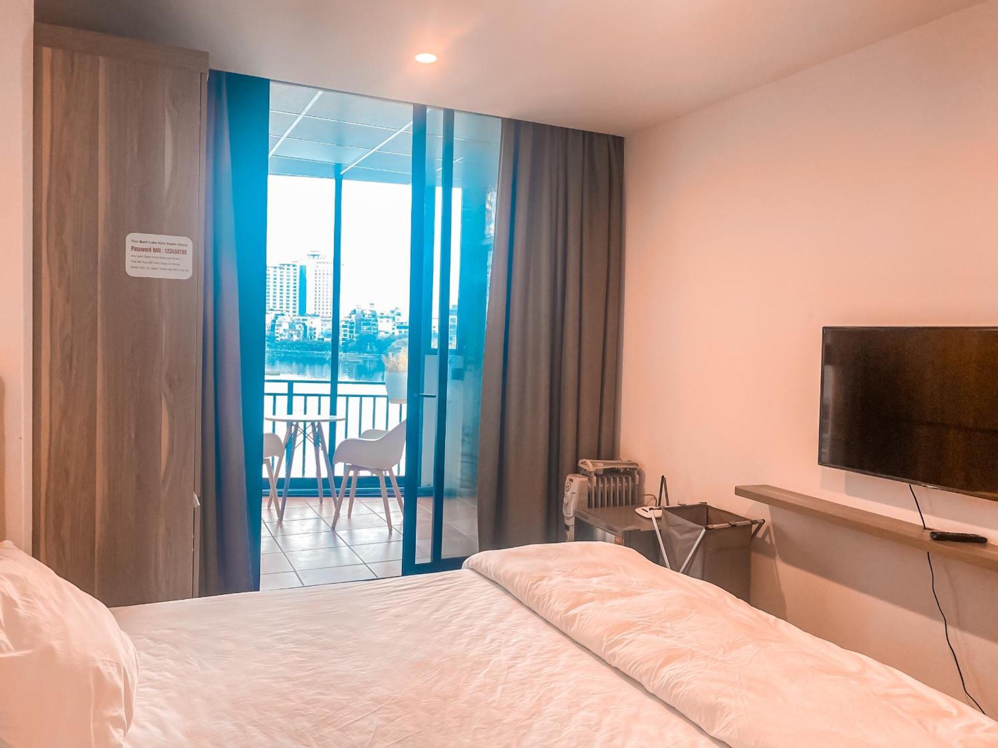 Windy Lakeview Studio Ha Noi Hanoi Exterior photo